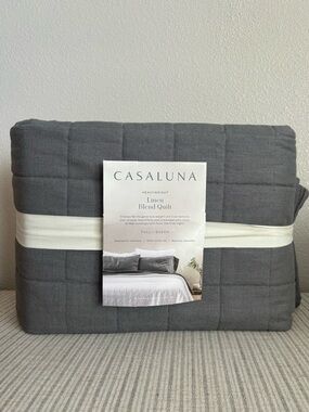 NWT Full/Queen Heavyweight Linen Blend Quilt Dark Gray - Casaluna